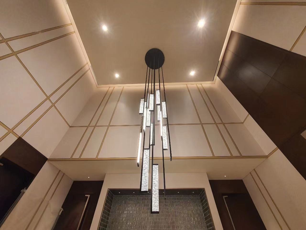 P-10 Vertical Tube Chandelier